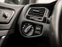 Volkswagen Golf Variant 1.4 TSI Highline (NAVIGATIE, CLIMATE, LEDER, MASSAGE, STOELVERWARMING, SPORTSTOELEN, GETINT GLAS, PARKEERSENSOREN, TREKHAAK, CRUISE, NIEUWSTAAT)