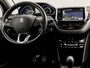 Peugeot 2008 1.2 PureTech Allure Sport (PANORAMADAK, APPLE CARPLAY, NAVIGATIE, LEDER, CLIMATE, SPORTSTOELEN, LM VELGEN, GETINT GLAS, CRUISE, NIEUWSTAAT)