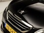 Peugeot 2008 1.2 PureTech Allure Sport (PANORAMADAK, APPLE CARPLAY, NAVIGATIE, LEDER, CLIMATE, SPORTSTOELEN, LM VELGEN, GETINT GLAS, CRUISE, NIEUWSTAAT)