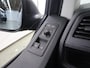 Volkswagen Transporter 2.0 TDI | AUT. | L1 H1 | HIGHLINE | DUBBEL CABINE | NL AUTO | LED KOPLAMPEN | NAVIGATIE | CAMERA | CRUISE CONTROL | 5-ZITS | AIRCO | VOORRUITVERWARMING | SIDE BARS | LICHTMETALEN WIELEN | ACHTERKLEP
