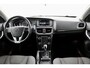 Volvo V40 Cross Country 1.5 T3 Momentum zwart