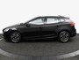 Volvo V40 Cross Country 1.5 T3 Momentum zwart