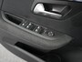 Peugeot 208 Style | Dashboard en deurpanelen in kunststof met carboneffect | Ecoled koplampen | Elektrisch verstelbare en verwarmbare buitenspiegels