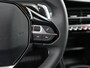 Peugeot 208 Style | Dashboard en deurpanelen in kunststof met carboneffect | Ecoled koplampen | Elektrisch verstelbare en verwarmbare buitenspiegels
