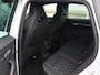 Skoda Karoq 1.5 TSI 150 pk DSG ACT Sportline | Trekhaak | SmartLink | Camera | ACC | Moon White | LED Matrix | Stoel + Achterbankverwarming | LED | Keyless | Voorruit verwarming | 19'' LM | Model 2023
