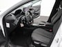 Peugeot 208 Hybrid 100 e-DCS6 Allure | Apple Carplay/Android Auto|telefoonintegratie premium | Armsteun voor | Bandenspanningscontrolesysteem