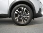Peugeot 2008 1.2 PureTech Blue Lease Allure | Achteruitrijcamera | Airco (automatisch) | Apple Carplay/Android Auto|telefoonintegratie premium