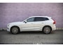 Volvo XC60 T6 Plug-in Hybride AWD Inscription Aut | Trekhaak 2100 kg | Lederen bekleding | Adaptive cruise control | Elektrische stoelverstelling | Stoelverwarming V+A | Donker glas | Panoramadak | DAB+ | BLIS |