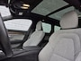 Volvo V90 T6 Plug-in Hybrid AWD Inscription Aut | Trekhaak 2100 kg | Google Maps | Long Range Accu | Harman Kardon | Elek. Stoelen | Stoel-/Stuurverwarming | Panoramadak | Wool Blend Interieur | All- seasonbanden
