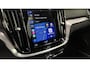 Volvo V60 2.0 B4 Momentum Business TREKHAAK CARPLAY ECC NAVI CRUISE LM.