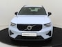 Volvo XC40 B4 Plus Dark | Trekhaak | Dodehoekdetectie | Achteruitrijcamera