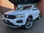 Volkswagen T-Roc 2.0 TSI 4Motion Sport Business R // FULL LED // NAVI + CARPLAY // ADAPTIVE CRUISE // PDC V+A // SFEERVERLICHTING // ELEK. KOFFERKLEP // STOELVERWARMING