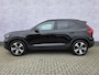 Volvo XC40 Plug-in hybrid T4 Ultimate Dark | Trekhaak | Panoramadak | 360° camera | Harman Kardon audio | Adaptive cruise control | Navigatie | Stoel- en stuurverwarming | Apple Carplay / Android Auto | Elektrische stoelverstelling |