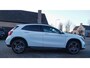 Mercedes-Benz GLA 200 Premium Plus AMG Pakket | Panorama | Automaat | F1 flippers | Airco | Leder/Alcantara | 100% onderhou