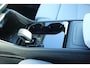 Volvo EX40 Single Motor Extended Range Ultra 82 kWh | Lichtmetalen Velgen 5-Spaaks 19" | Dawn Fusion Microtech/Textiel Bekleding | Rondomzicht Camera | Voorstoelen & Stuurwiel Verwarmd | Verwarmbare Achterbank | Extra Getint Glas | Geluidsinstalatie Harman/ Kardon | Elektrische Stoelen Met Geheugen | Warmtepomp