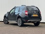 Dacia Duster 1.2 TCe 4x2 Blackshadow met Navi/Camera, Leer, Trekhaak