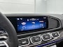Mercedes-Benz GLE AMG 53 Hybrid 4MATIC+ Night Edition Premium Plus | Winterpakket | Sierelementen AMG Carbon | Trekhaak | Treeplanken | Sluitbekrachtiging  | Rijassistentiepakket | Remklauwen in rood | 22 inch AMG velgen | 360°-camera | Stoelventilatie voor |