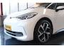 Volkswagen ID.3 Pro S 77 kWh| Keyless | Massagefunctie | 19" LM Velgen | Wit/Zwart | Sfeerverlichting