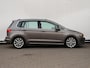 Volkswagen Golf Sportsvan 1.4 TSI Connected Series 125 pk | Navigatie | Achteruitrijcamera | Trekhaak | 17" Dion | Stoelverwarming |