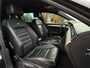 Volkswagen Passat Variant 1.4 TSI Highline Business R-Line Automaat / Leder / Apple CarPlay/Android Auto / 18" Velgen / PDC / LED