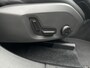 Volvo XC60 2.0 T8 Plug-in hybrid AWD Ultra Black Edition | Facelift | Adaptieve Cruise Control | Panoramadak | Head-Up Display | Harman Kardon Audio | Stoel-/Stuurverwarming | 360° Parkeercamera | Dodehoek Detectie |