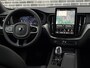 Volvo XC60 2.0 T8 Plug-in hybrid AWD Ultra Black Edition | Adaptieve Cruise Control | Panoramadak | Head-Up Display | Harman Kardon Audio | Stoel-/Stuurverwarming | 360° Parkeercamera | Dodehoek Detectie |