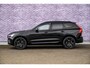 Volvo XC60 2.0 T8 Plug-in hybrid AWD Ultra Black Edition | Adaptieve Cruise Control | Panoramadak | Head-Up Display | Harman Kardon Audio | Stoel-/Stuurverwarming | 360° Parkeercamera | Dodehoek Detectie |