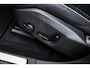 Volvo XC60 2.0 T8 Plug-in hybrid AWD Ultra Black Edition | Facelift | Adaptieve Cruise Control | Panoramadak | Head-Up Display | Harman Kardon Audio | Stoel-/Stuurverwarming | 360° Parkeercamera | Dodehoek Detectie |