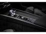Volvo XC60 2.0 T8 Plug-in hybrid AWD Ultra Black Edition | Facelift | Adaptieve Cruise Control | Panoramadak | Head-Up Display | Harman Kardon Audio | Stoel-/Stuurverwarming | 360° Parkeercamera | Dodehoek Detectie |