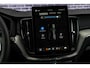 Volvo XC60 2.0 T8 Plug-in hybrid AWD Ultra Black Edition | Facelift | Adaptieve Cruise Control | Panoramadak | Head-Up Display | Harman Kardon Audio | Stoel-/Stuurverwarming | 360° Parkeercamera | Dodehoek Detectie |