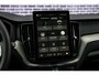 Volvo XC60 2.0 T8 Plug-in hybrid AWD Ultra Black Edition | Adaptieve Cruise Control | Panoramadak | Head-Up Display | Harman Kardon Audio | Stoel-/Stuurverwarming | 360° Parkeercamera | Dodehoek Detectie |