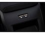 Volvo XC60 2.0 T8 Plug-in hybrid AWD Ultra Black Edition | Facelift | Adaptieve Cruise Control | Panoramadak | Head-Up Display | Harman Kardon Audio | Stoel-/Stuurverwarming | 360° Parkeercamera | Dodehoek Detectie |
