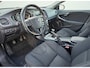 Volvo V40 2.0 T2 Momentum CAMERA STOELVERWARMING NAV