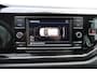 Volkswagen Polo 1.0 TSI 95pk Life | Parkeersensoren Voor & Achter | Airconditioning | Allseason Banden