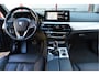 BMW 5-Serie Touring 530e Business Edition Plus O.a: PDC, Camera, Stoelverw, ACC, Carplay, Etc. All-in prijs!