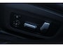 BMW 3-Serie Touring 330e | Panoramadak | M Schaalstoelen | H+K | HUD | Adaptieve cruise Control | LED | 19 Inch
