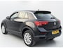 Volkswagen T-Roc 1.5 TSI 150PK DSG BUSINESS CARPLAY/NAVI/PDC