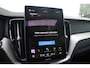 Volvo XC60 2.0 T6 Plug-in hybrid AWD Ultra Black Edition | Adaptive Cruise & Pilot Assist | Panoramisch Schuif-/Kanteldak | 360-Camera | Harman Kardon Premium Audio | Draadloze Telefoonlader