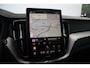 Volvo XC60 2.0 T6 Plug-in hybrid AWD Ultra Black Edition | Adaptive Cruise & Pilot Assist | Panoramisch Schuif-/Kanteldak | 360-Camera | Harman Kardon Premium Audio | Draadloze Telefoonlader