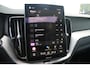 Volvo XC60 2.0 T6 Plug-in hybrid AWD Ultra Black Edition | Adaptive Cruise & Pilot Assist | Panoramisch Schuif-/Kanteldak | 360-Camera | Harman Kardon Premium Audio | Draadloze Telefoonlader