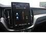 Volvo XC60 2.0 T6 Plug-in hybrid AWD Ultra Black Edition | Adaptive Cruise & Pilot Assist | Panoramisch Schuif-/Kanteldak | 360-Camera | Harman Kardon Premium Audio | Draadloze Telefoonlader