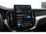 Volvo XC60 2.0 T6 Plug-in hybrid AWD Ultra Black Edition | Adaptive Cruise & Pilot Assist | Panoramisch Schuif-/Kanteldak | 360-Camera | Harman Kardon Premium Audio | Draadloze Telefoonlader