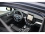Volvo XC60 2.0 T6 Plug-in hybrid AWD Ultra Black Edition | Adaptive Cruise & Pilot Assist | Panoramisch Schuif-/Kanteldak | 360-Camera | Harman Kardon Premium Audio | Draadloze Telefoonlader