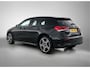 Mercedes-Benz A-klasse 250 e AMG Plug-In Hybride AMG Line | Night Pakket | Sfeerverlichting |Stoelverwarming | Achteruitrijcamera | Ledkoplampen. Inclusief 24 maanden MB Certified garantie voor Europa.