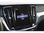 Volvo V60 2.0 B3 R-Design Automaat, Navigatie, Applecarpl./Andr. Auto, Climate/Cruise Control, Elektr. Stoelen, Dodehoek detectie, Luxe lederen bekleding, Elektr. Achterklep