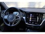 Volvo V60 2.0 B3 R-Design Automaat, Navigatie, Applecarpl./Andr. Auto, Climate/Cruise Control, Elektr. Stoelen, Dodehoek detectie, Luxe lederen bekleding, Elektr. Achterklep