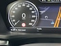 Volvo S60 2.0 B4 R-Design / Trekhaak / Elek. verstelbare bestuurdersstoel / Stoel+stuur verwarming / Harman Kardon / Camera Achter / Carplay / BLIS /