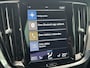 Volvo S60 2.0 B4 R-Design / Trekhaak / Elek. verstelbare bestuurdersstoel / Stoel+stuur verwarming / Harman Kardon / Camera Achter / Carplay / BLIS /