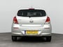 Hyundai i20 1.2i GO! | AIRCO | BLEUTOOTH | CRUISE | RADIO CD | ELEKTRISCHE RAMEN | PDC | 15'' LM VELGEN | PRIVACY GLASS | CENTRALE DEURVERGRENDELING OP AFSTANDBEDIENING |