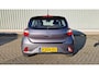 Hyundai i10 1.0 Comfort Smart / NL Auto / Navigatie / 16" lichtmetalen velgen / 1e Eigenaar / Camera / Airco / Apple CarPlay/Android Auto / Cruise Control /